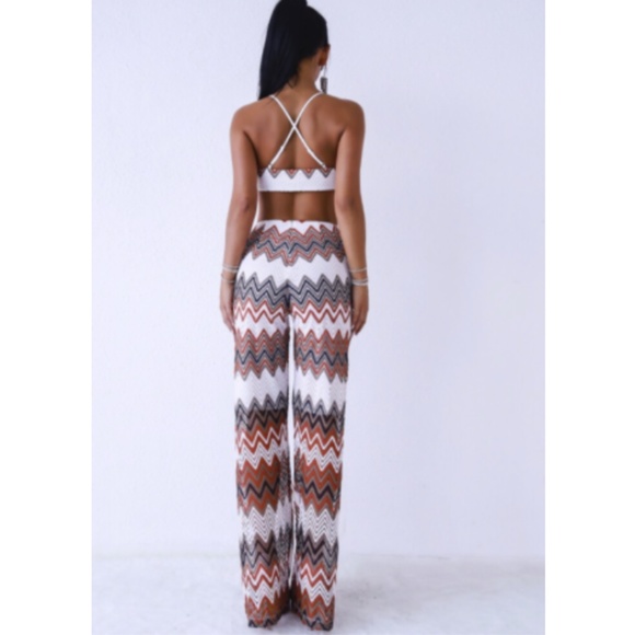 CHEVRON PRINT CO-ORD SET TIE CROP TOP FLARE PANTS - Picture 4 of 8